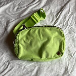 🍋 Lululemon Belt Bag